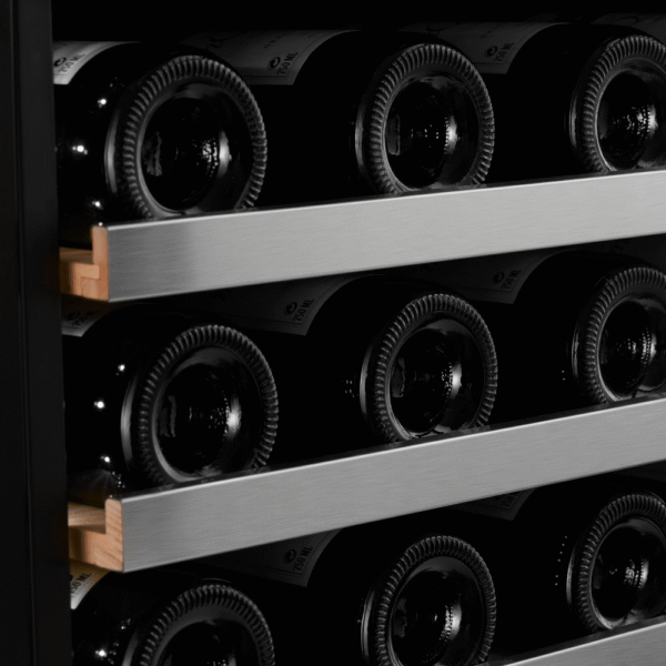 vinska vitrina mQuvee WCED60FGBP-780 (6) Vinska vitrina mQuvée WCED60FGBP-780