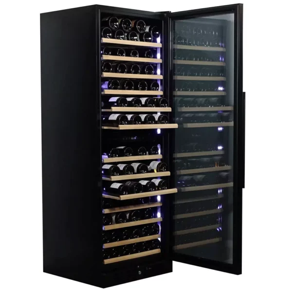 Vinska vitrina DUNAVOX DX-108.330DB notranjost z lesenimi policami